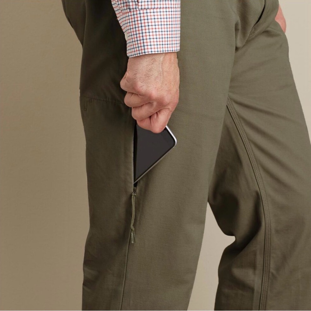 Duluth Trading Co Men's flex ballroom Olive Khaki pants 40x32